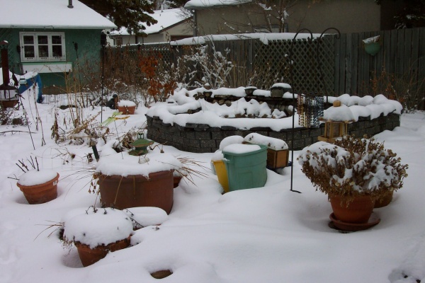 April 14, 2004 - And then it snowed again!  After the March snow melted,  temperatures at Easter soared to almost plus 20.  Then a cold front swept through, bringing another dump of snow that lasted several days.